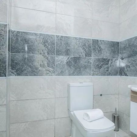Yesilkoy 2 Bedroom 6099