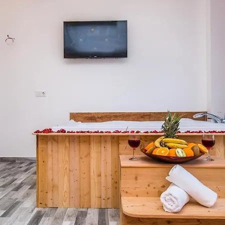 Willa Yesilkoy 2 Bedroom 6099