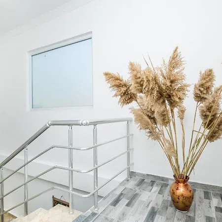 Yesilkoy 2 Bedroom 6099